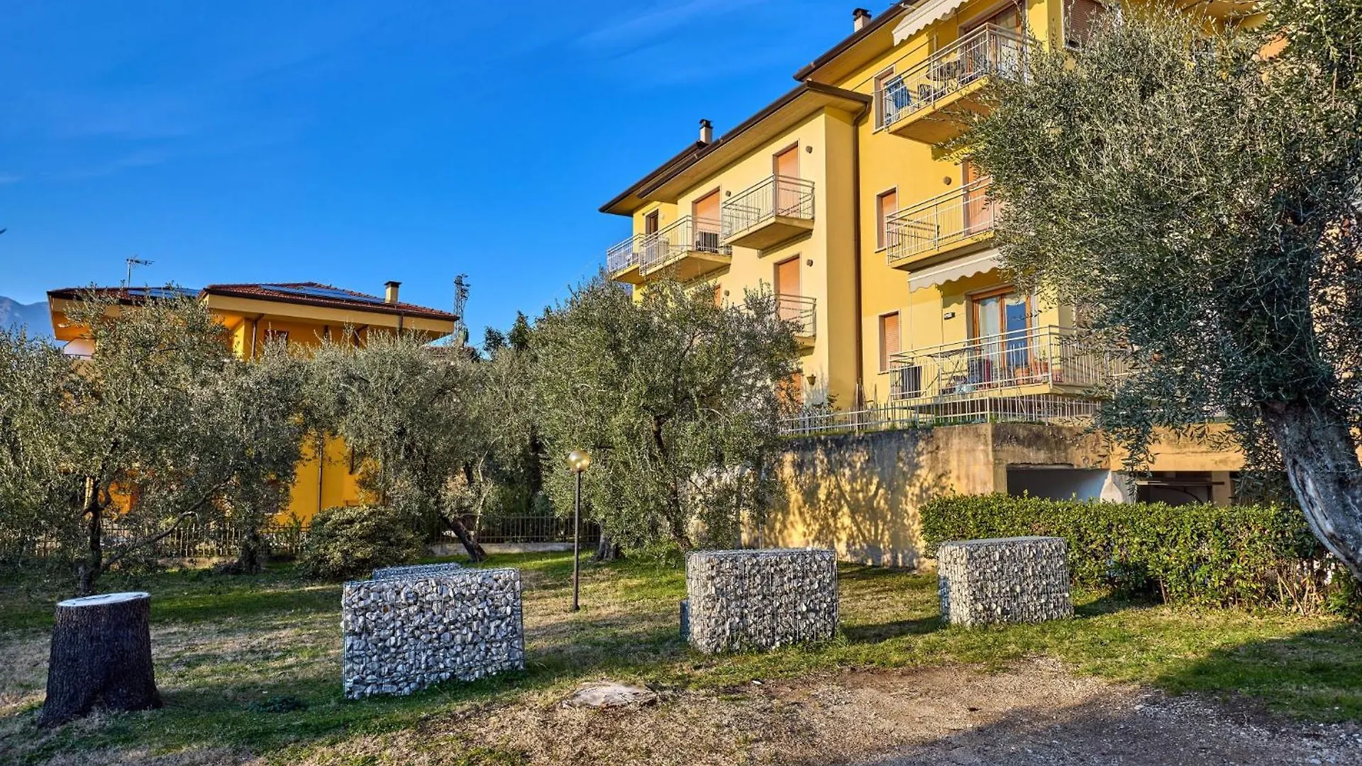 Terrazzza Lago & Castello مالتشيزينيه إيطاليا