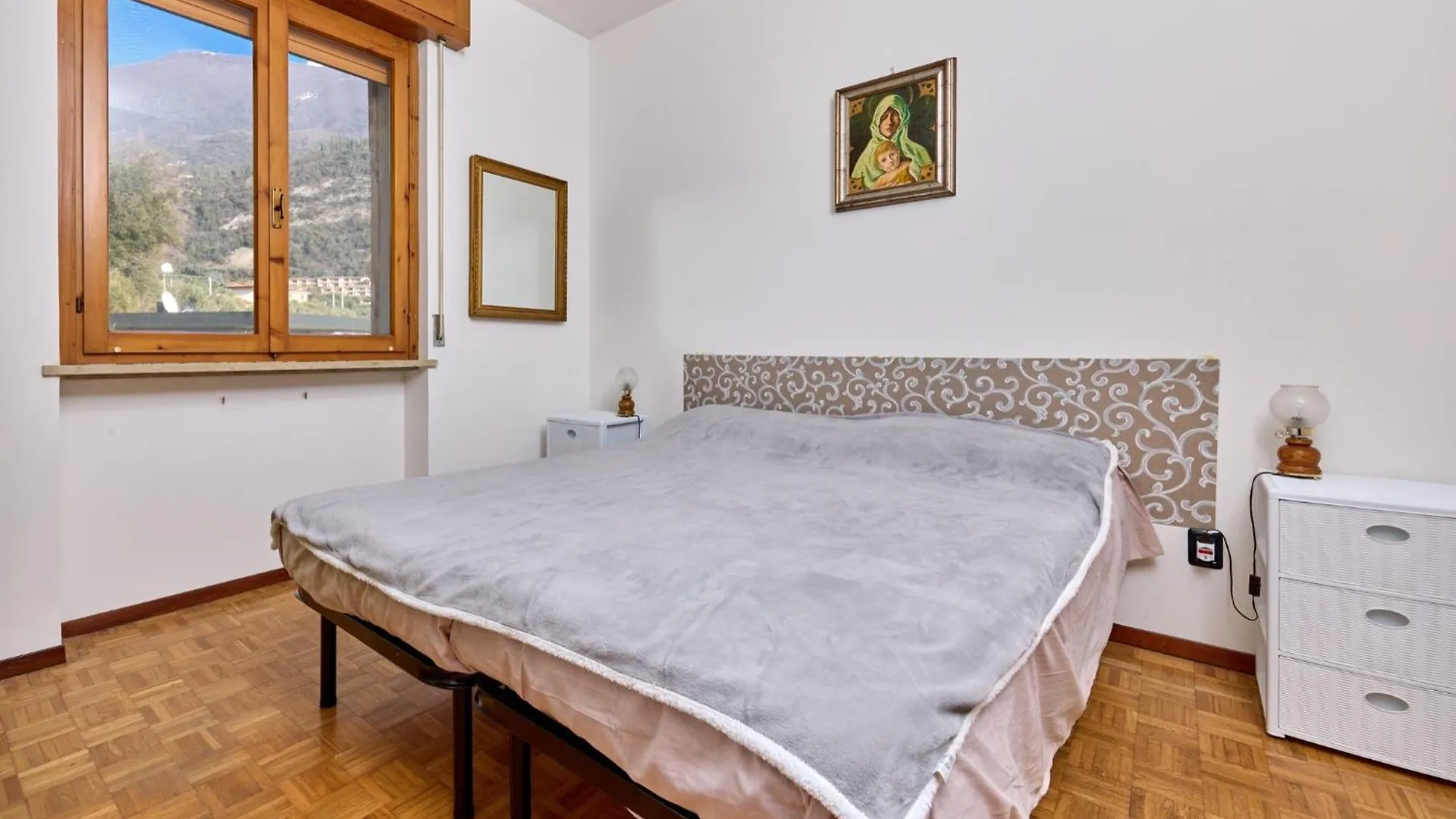 Terrazzza Lago & Castello مالتشيزينيه 0*,  إيطاليا